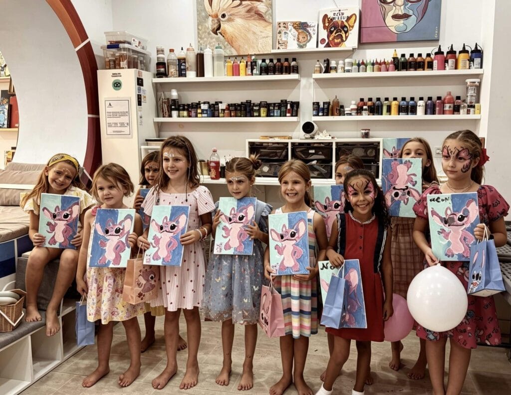 Kids art birthday party at Colour Lab Studio Estepona